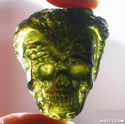 Moldavite-Crystal-Skull-01 11.3g.jpg