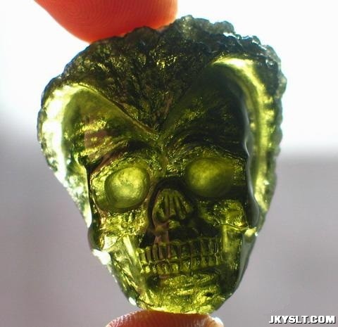 Moldavite-Crystal-Skull-03.jpg