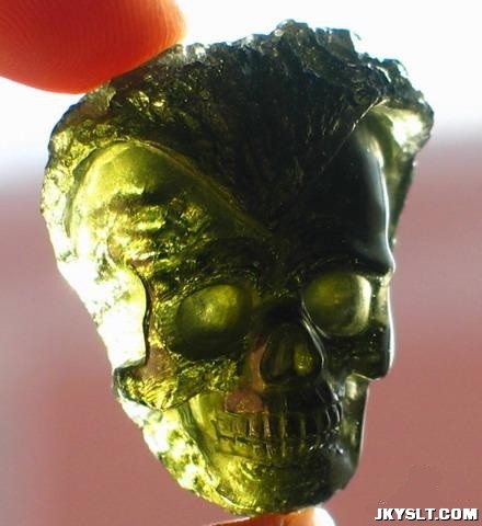 Moldavite-Crystal-Skull-09.jpg