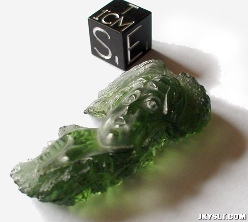 Carved-moldavite01.jpg